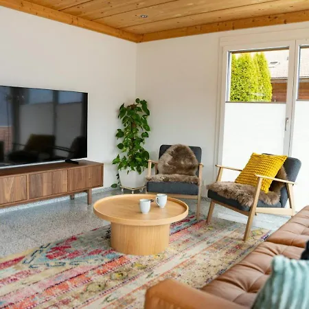 Domek alpejski Luxury Lakeview With Ac & Near Interlaken Niederried bei Interlaken