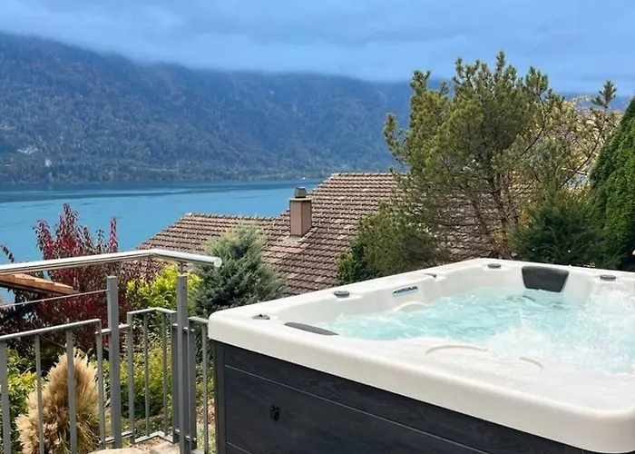 בקתה Luxury Lakeview With Ac & Near Interlaken Niederried bei Interlaken