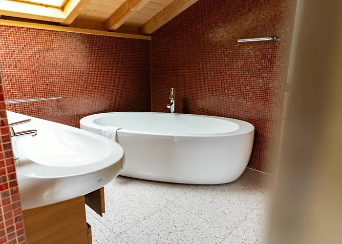 בקתה Luxury Lakeview With Ac & Near Interlaken