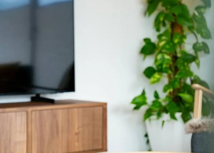 Luxury Lakeview With Ac & Near Interlaken בקתה