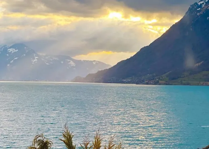 בקתה Luxury Lakeview With Ac & Near Interlaken Niederried bei Interlaken