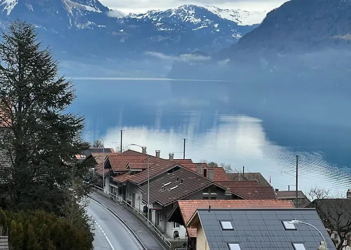 Luxury Lakeview With Ac & Near Interlaken בקתה